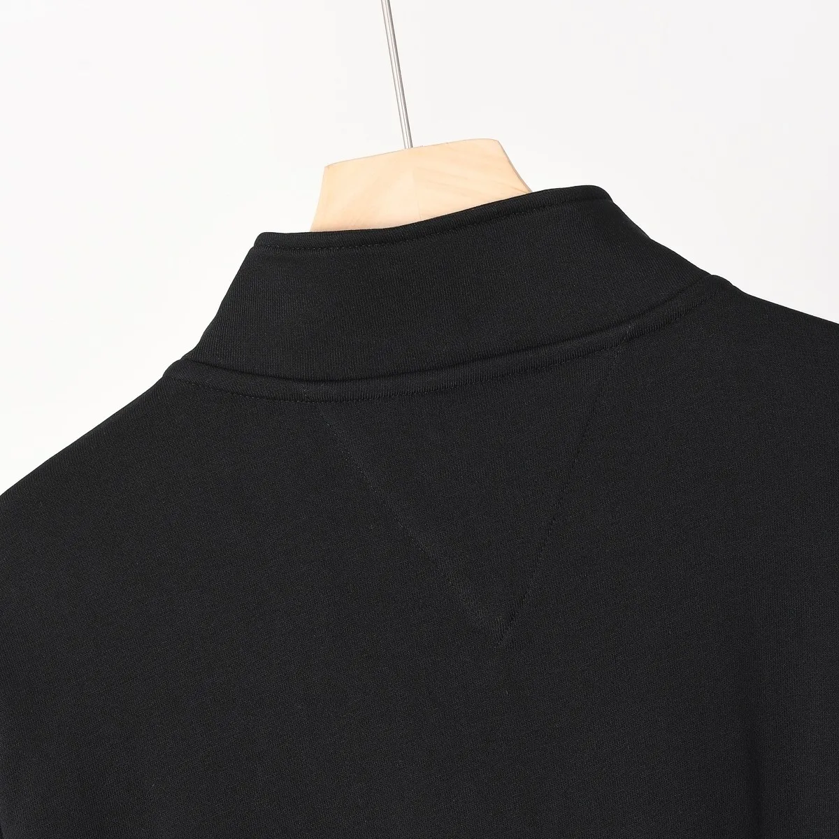P210 605# Tommy half-pull stand-up collar sweatshirt Color: Black Gray Royal Blue Size: M-XXL Fabric: 350g cotton terry